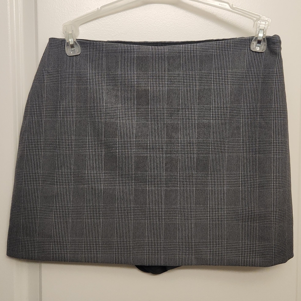 Abercrombie & Fitch Scarlett Mini Skort